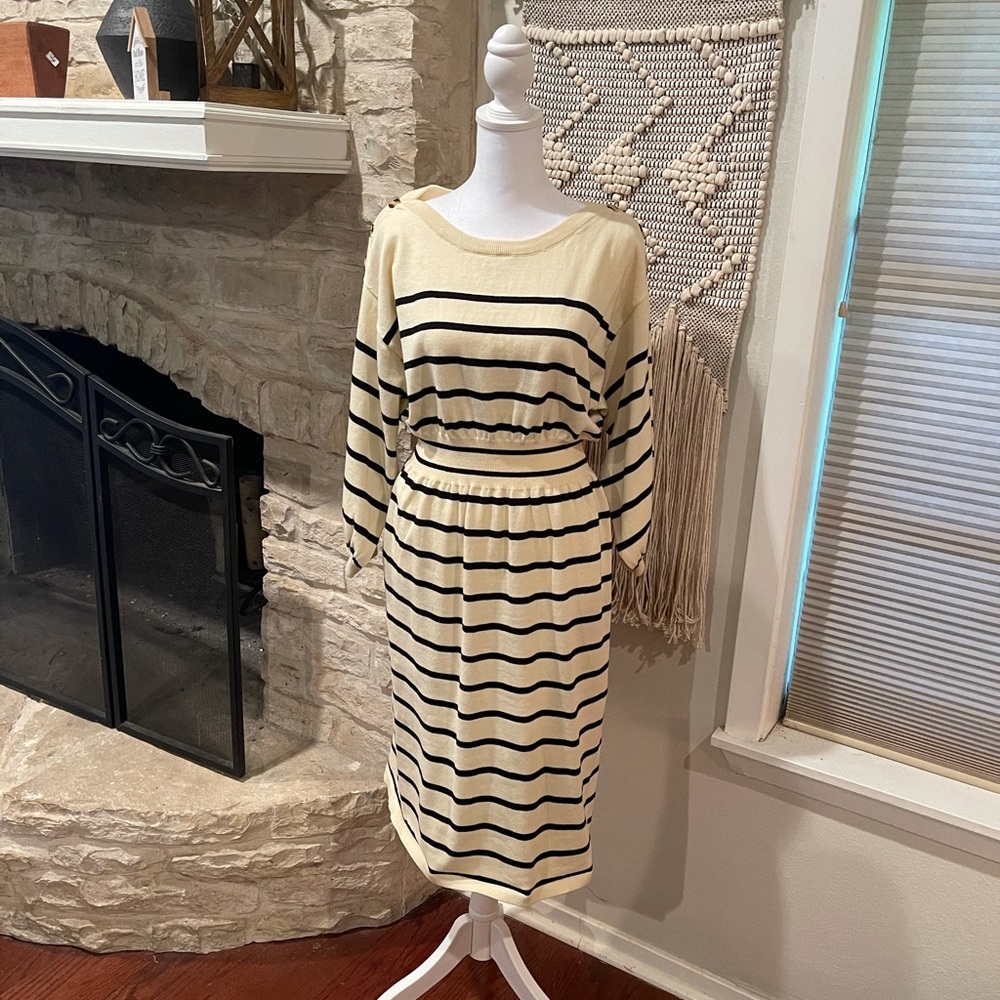 NWT 🤍 Bohme Striped Sweater Dress